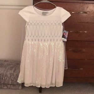Frozen dress Elsa Girls Size 10-12 can fit 7-8 Halloween